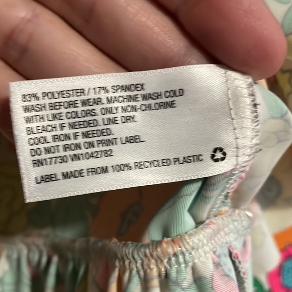 Circo Rashguard with Ruffle Size 5T - Picture 4 of 6